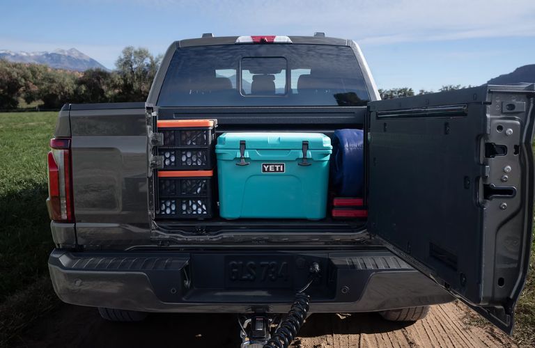 2025 Ford F 150 Tailgate With Cargo 768x500 Oem