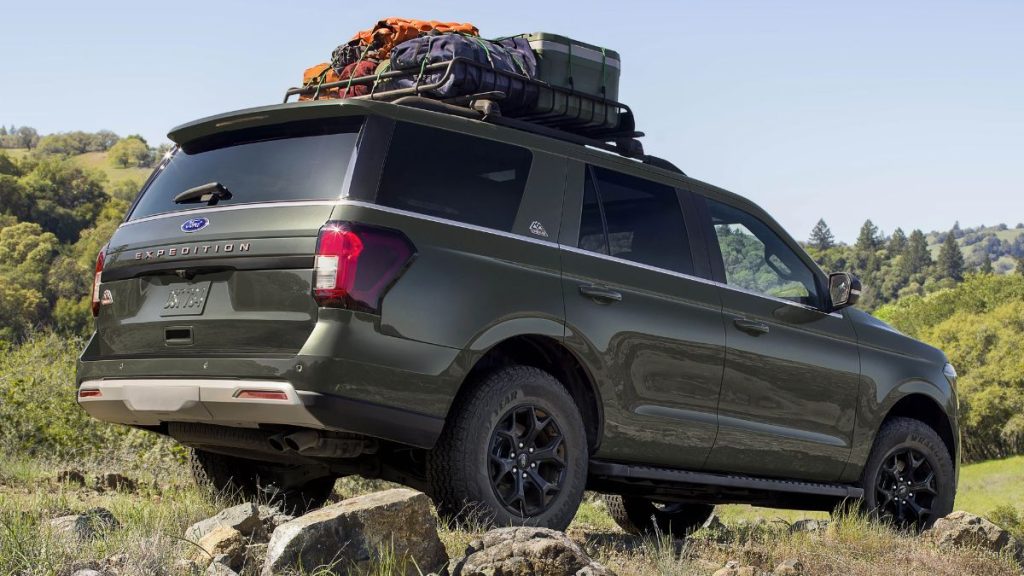 Green 2025 Ford Expedition Tremor Rear Exterior on Trail with Luggage Rack