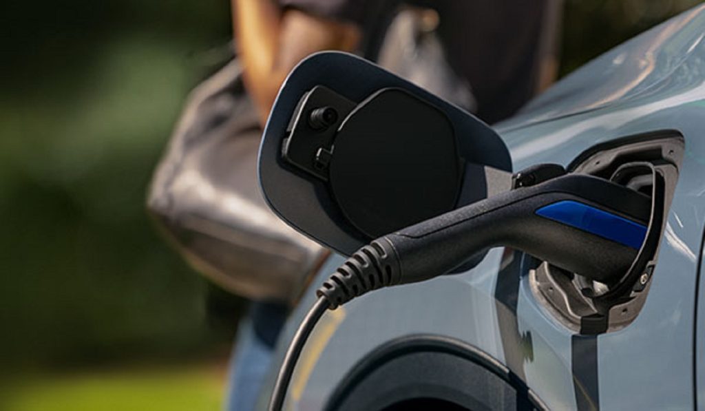 2023 Ford Escape Charging