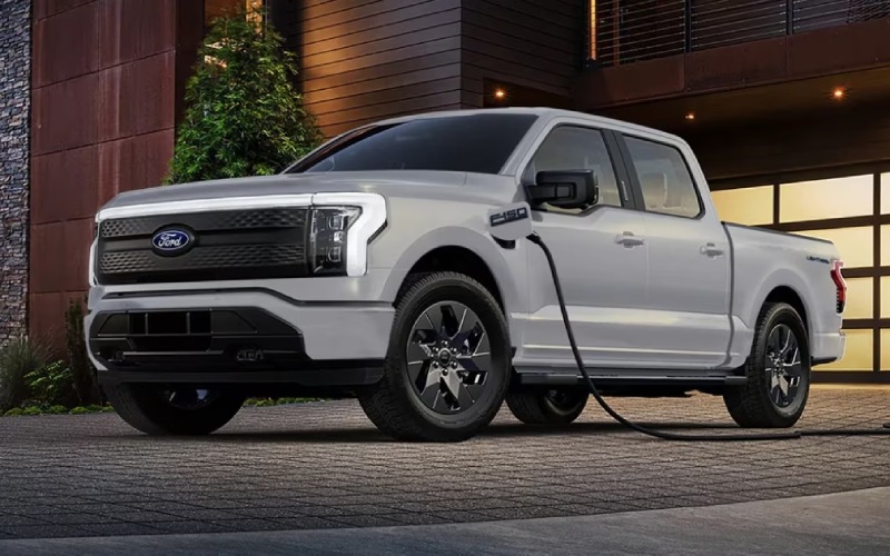Discover the Power and Innovation of the New 2025 Ford F-150® Lightning® near Terrell, TX