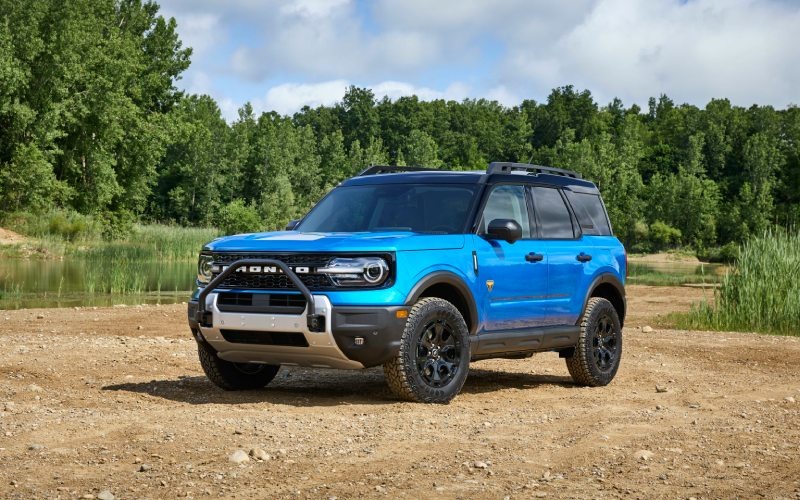 2025 Ford Bronco Sport Base Trim