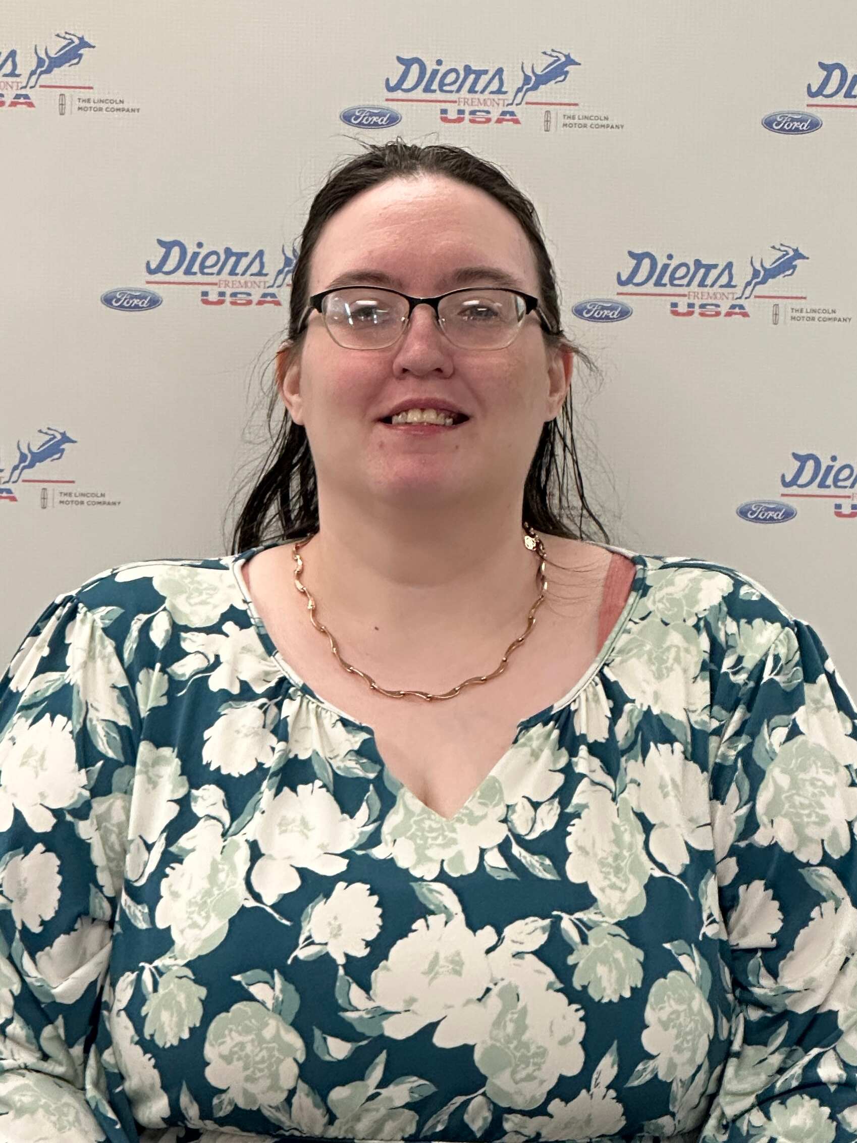 Kari Hutson Receptionist