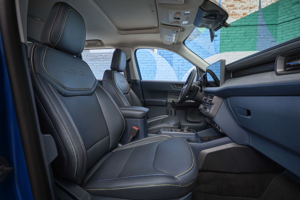 Maverick Lobo Interior
