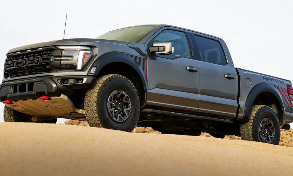 2026 Frd F 150 Int 01