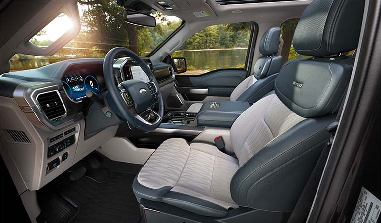 Dubuque IA 2022 Ford F-150