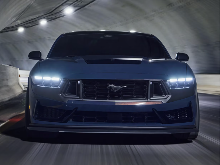 2025 Ford Mustang02