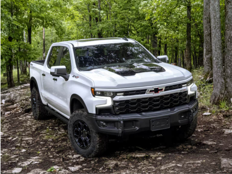 2025 Chevy Silverado Exterior