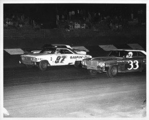 1964_Ron-Hornaday-Racing8-300x241