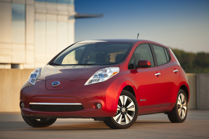 Nissan-LEAF-Image