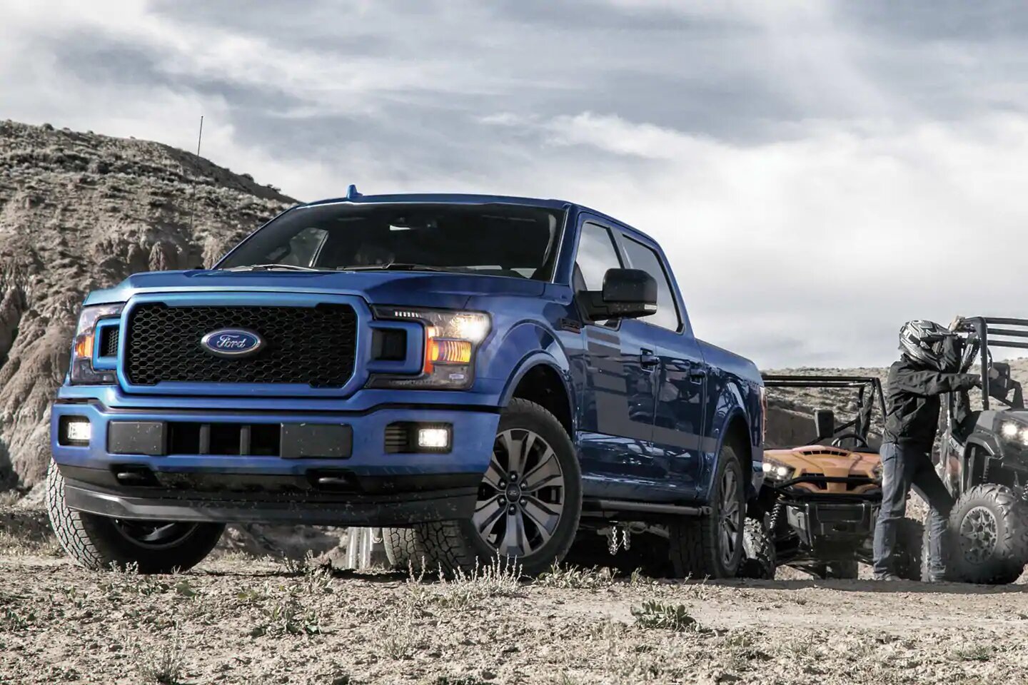 Roesch Ford offers sleek F-150's for sale in Bensenville, IL