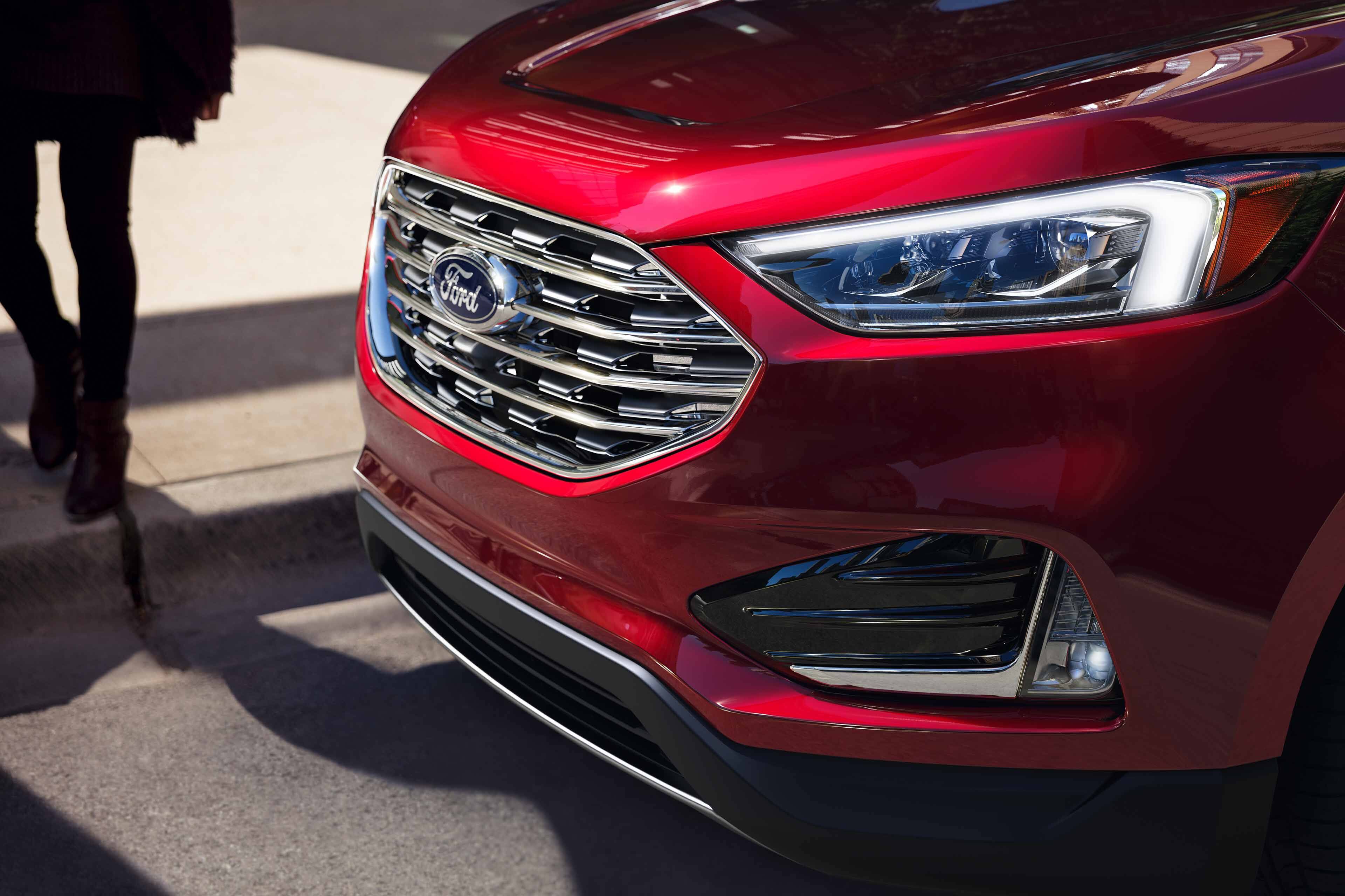 Finance a new Ford vehicle from Roesch Ford near Bensenville, IL