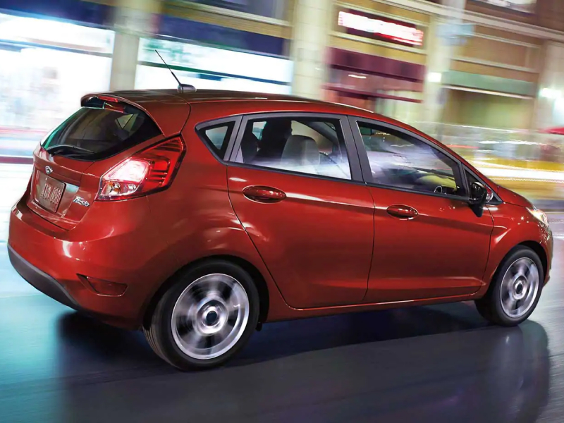 Roesch Ford is a new and used Ford dealership near Villa Park, IL