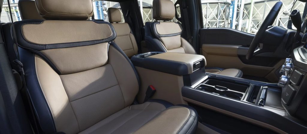 26 Frd Superduty F350 Lariat Interior Mh Premiumpackage.jpg