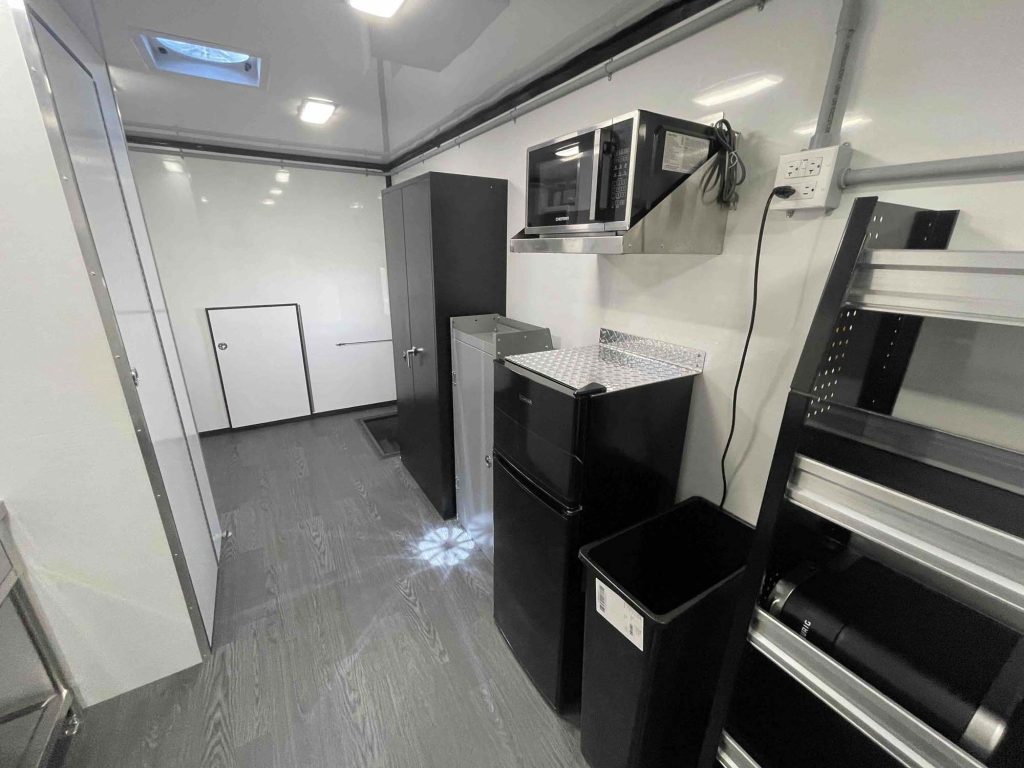 Contractors Unit Pass Side Storage