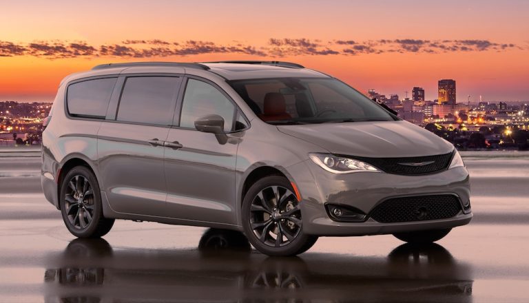 Used Chrysler Minivan